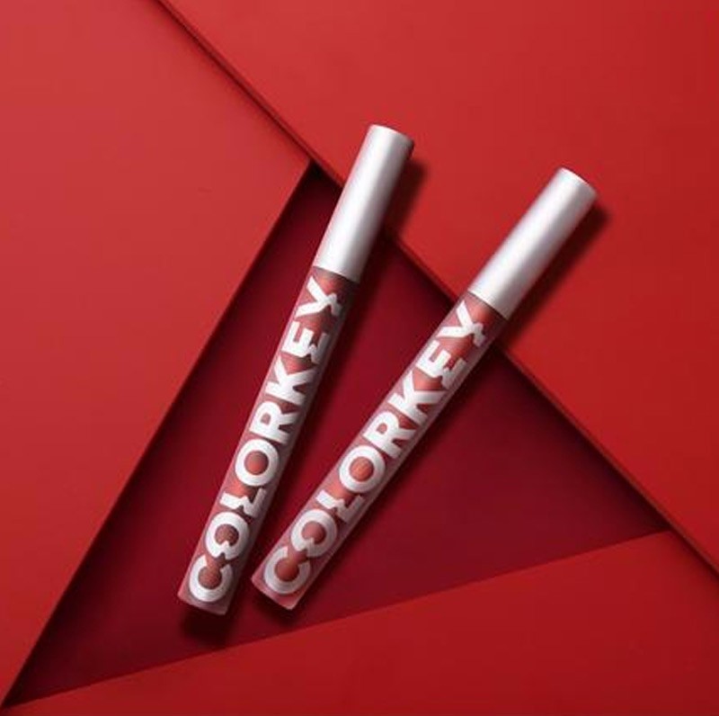 如何评价小黑镜唇釉