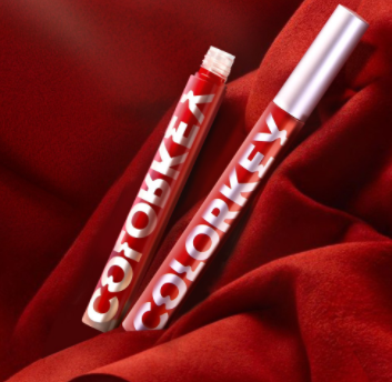 小黑镜唇釉有哪些显著特色